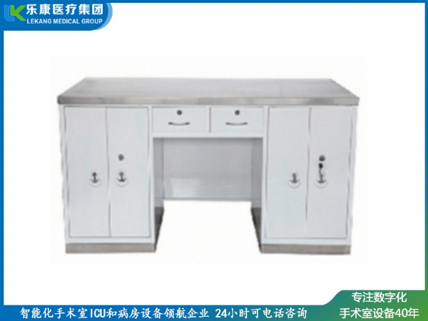 [C3]不銹鋼座面工作臺