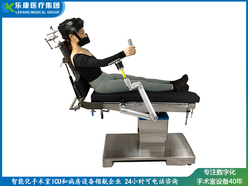 機械蜘蛛臂（外科手術(shù)固定裝置）